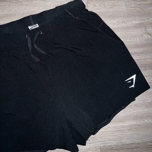 Gymshark Shorts with Built-In Spandex Women’s Medium - Picture 1 of 3